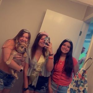 Meet your Posher, Katie